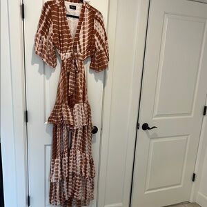 Elegant Brown Tie-Dye Maxi Dress
